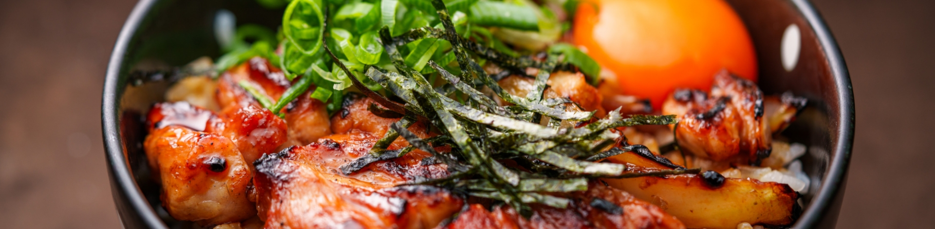 逸品料理 くっく特製丼
